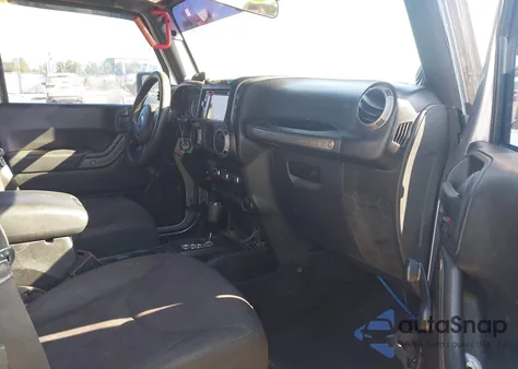 2013 Jeep Wrangler Unlimited Sport из США, поврежденный, VIN 1C4BJWDG3DL663065